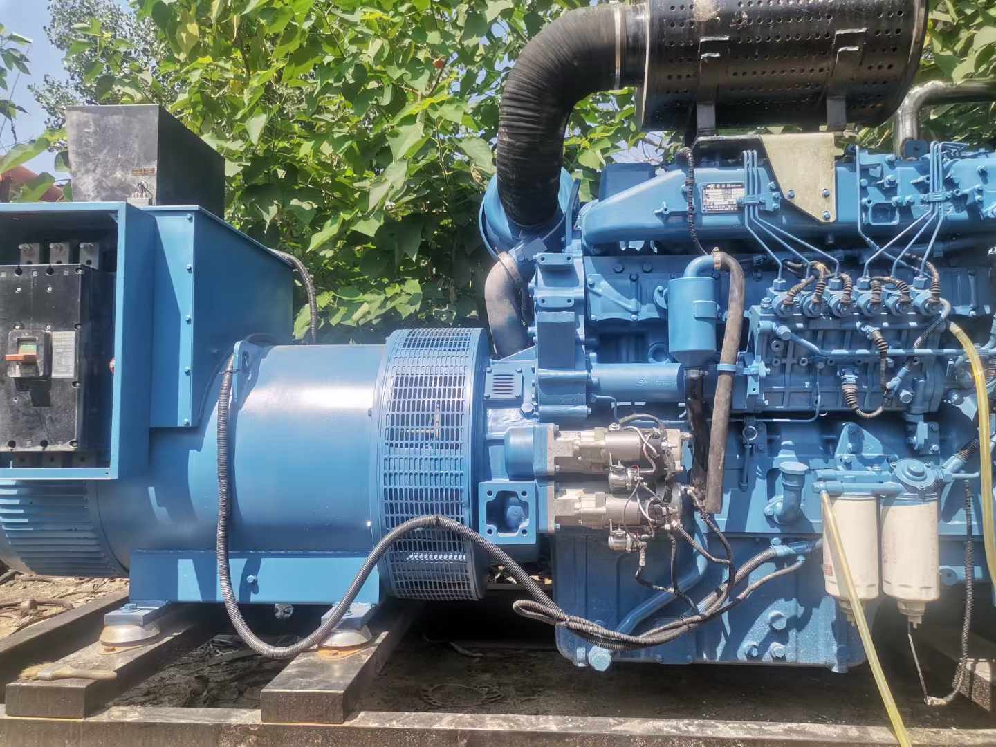 柘荣详细说明降低 800kW 柴油发电机输出电流波动的方法