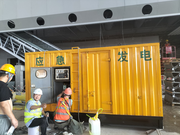 柘荣怎样判断空气滤清器是否需要更换？